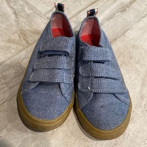 Car & Jack chambray Velcro sneakers size 10 boys